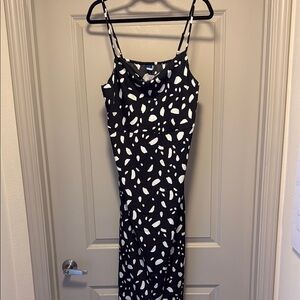 Old Navy Black and White Spaghetti Strap Slip Dress